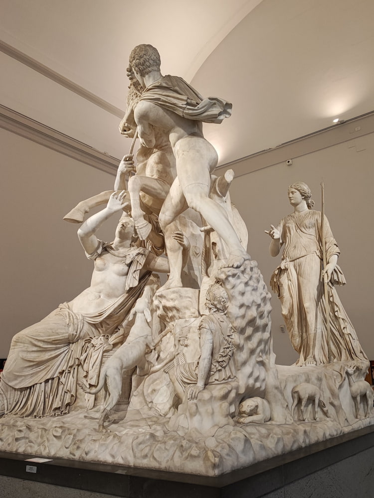 El Museo Arqueológico Nacional de Nápoles El Museo Arqueológico Nacional de Nápoles