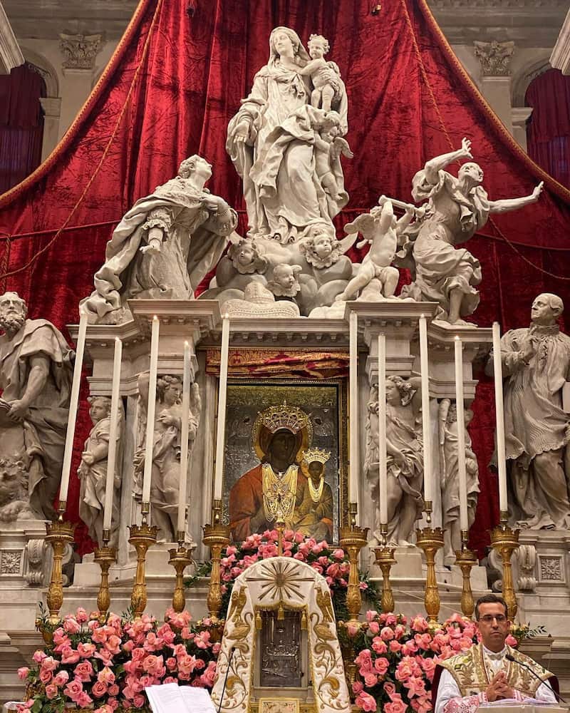 Basilica di Santa Maria della Salute Basilica di Santa Maria della Salute