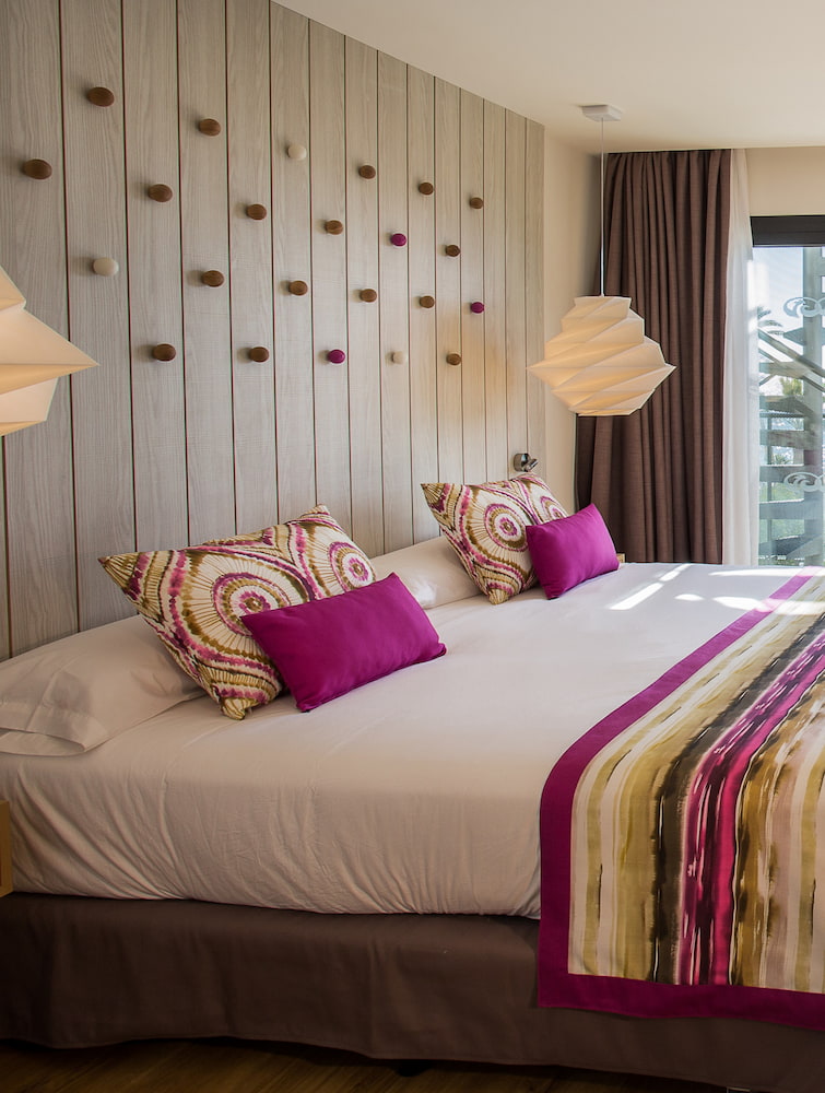 Grand Palladium White Island Resort & Spa Grand Palladium White Island Resort & Spa