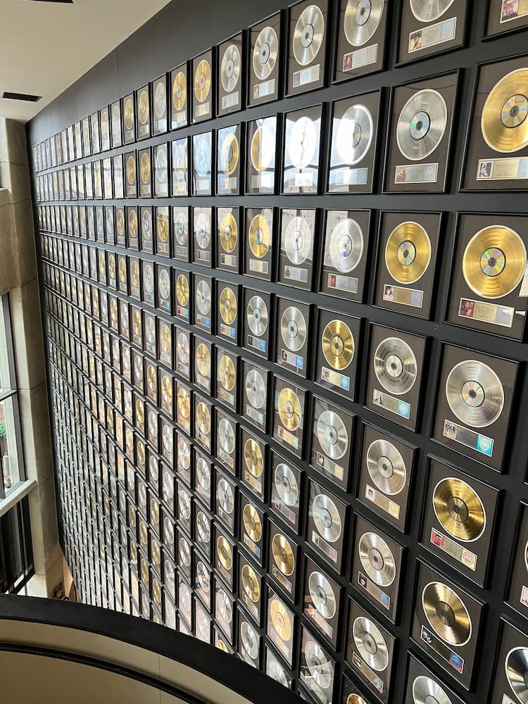 Museo y Salón de la Fama de la Música Country Museo y Salón de la Fama de la Música Country