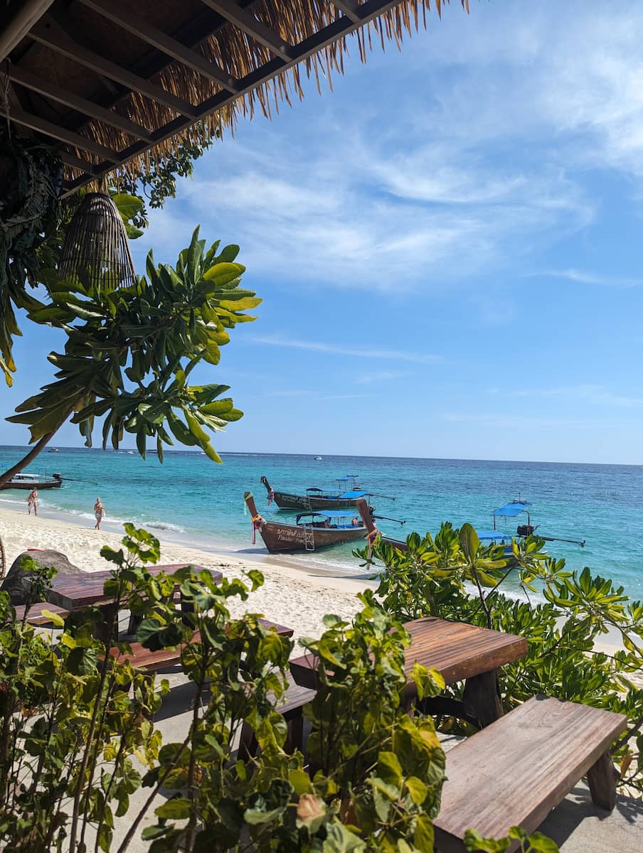 Long Beach, Phi Phi Long Beach, Phi Phi