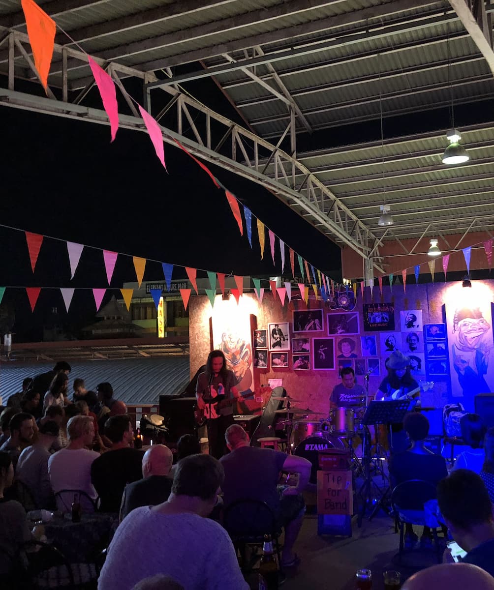 Bazar nocturno Bazar nocturno