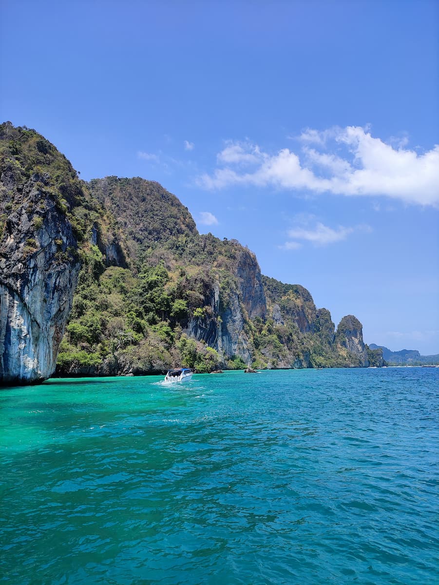 Ton Sai Village, Phi Phi Ton Sai Village, Phi Phi