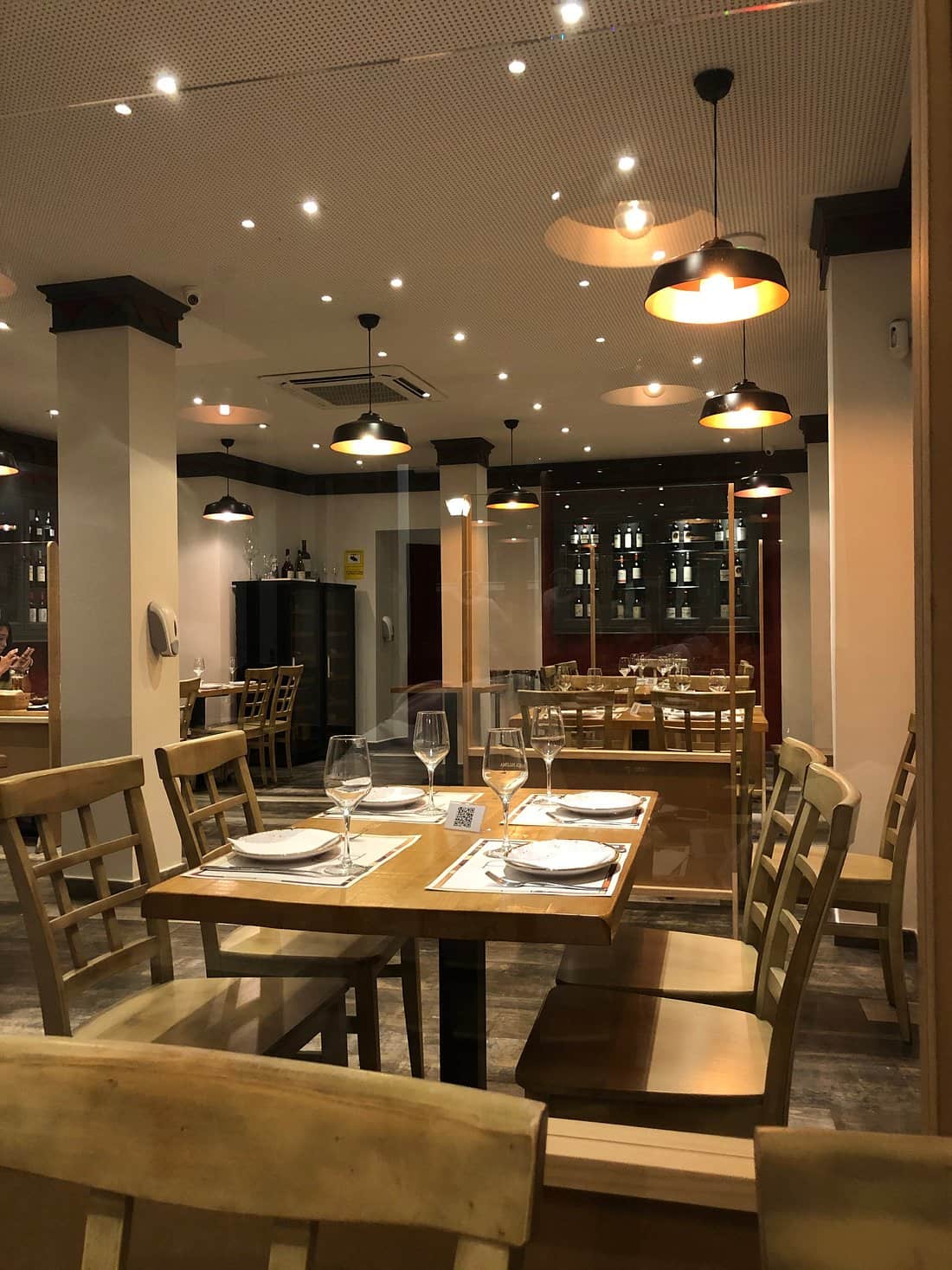 Blanca Paloma, Alameda de Hércules, Sevilla, España Blanca Paloma, Alameda de Hércules, Sevilla, España