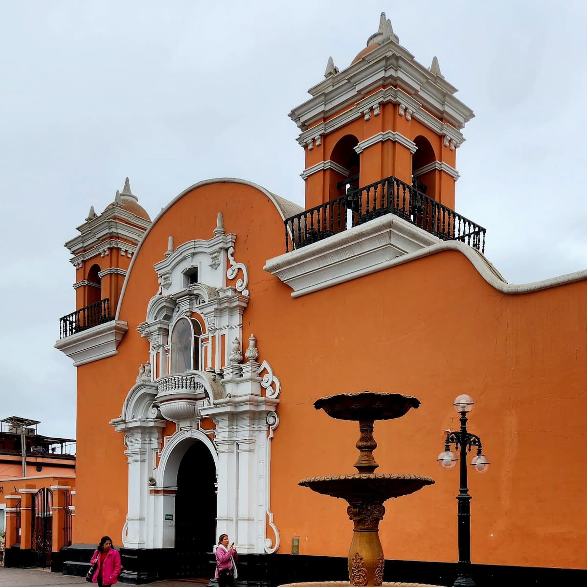 Parroquia_Santa_Maria_Magdalena_Lima2 Parroquia Santa Maria Magdalena, Lima