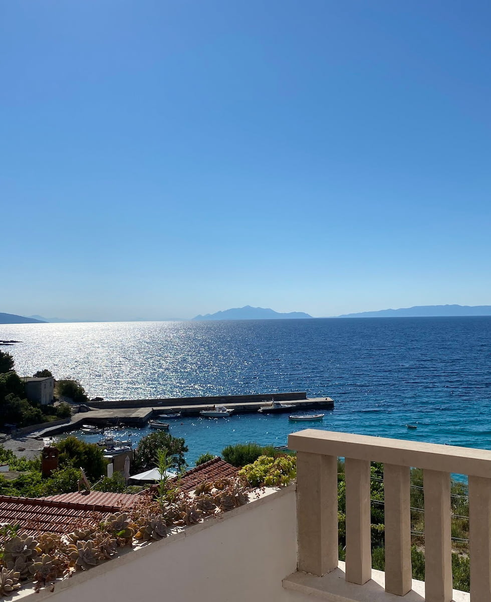 Hvar, Zavala Hvar, Zavala