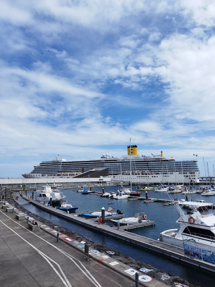 Avenida Marginal, Ponta Delgadainal, Ponta Delgada (2) Avenida Marginal, Ponta Delgada