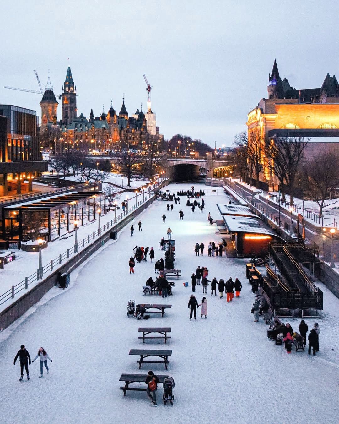 Near Rideau Canal, Ottawa Near Rideau Canal, Ottawa