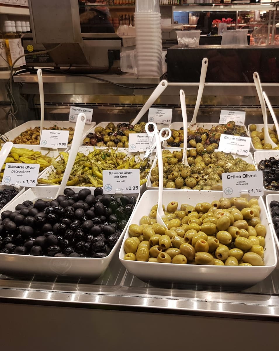 Rotebühlplatz Market, Germany Rotebühlplatz Market, Germany