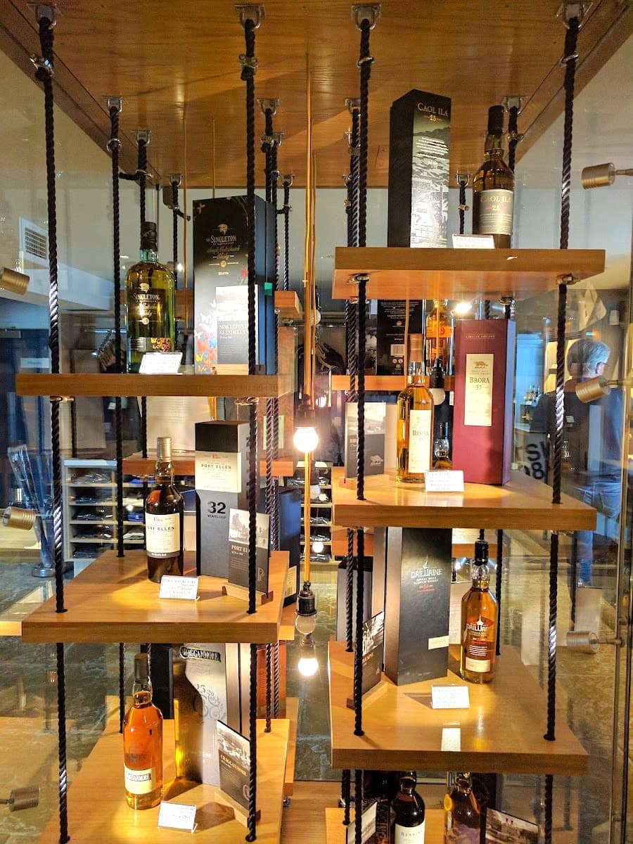 Talisker Distillery in Carbost, Isle of Skye Talisker Distillery in Carbost, Isle of Skye