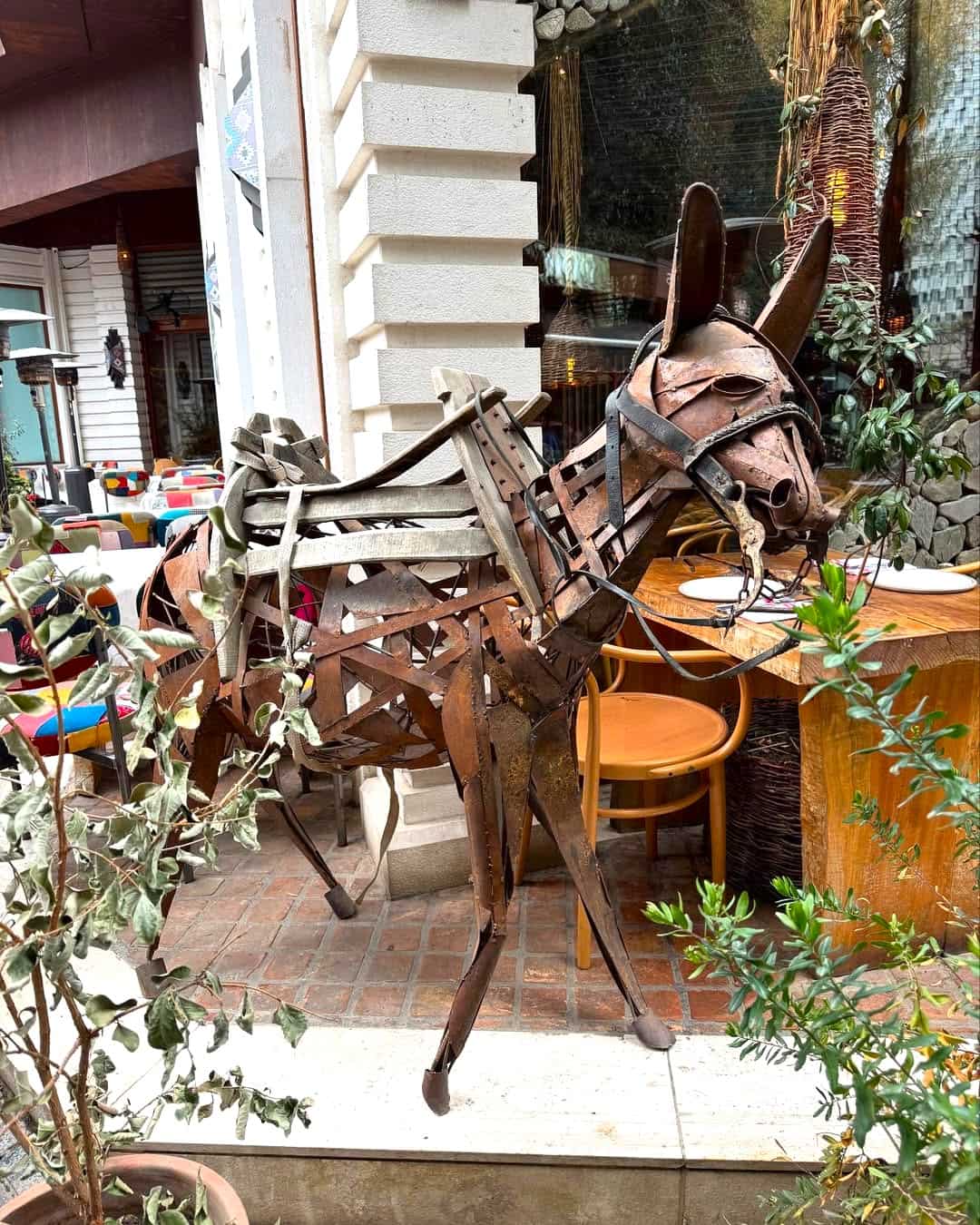 Komuna e Parisit, Tirana Komuna e Parisit, Tirana