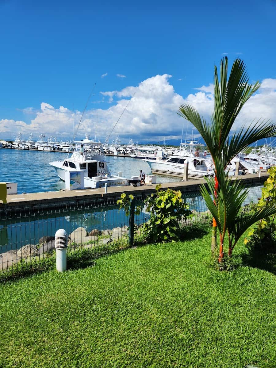 Marina Pez Vela, Manuel Antonio Marina Pez Vela, Manuel Antonio