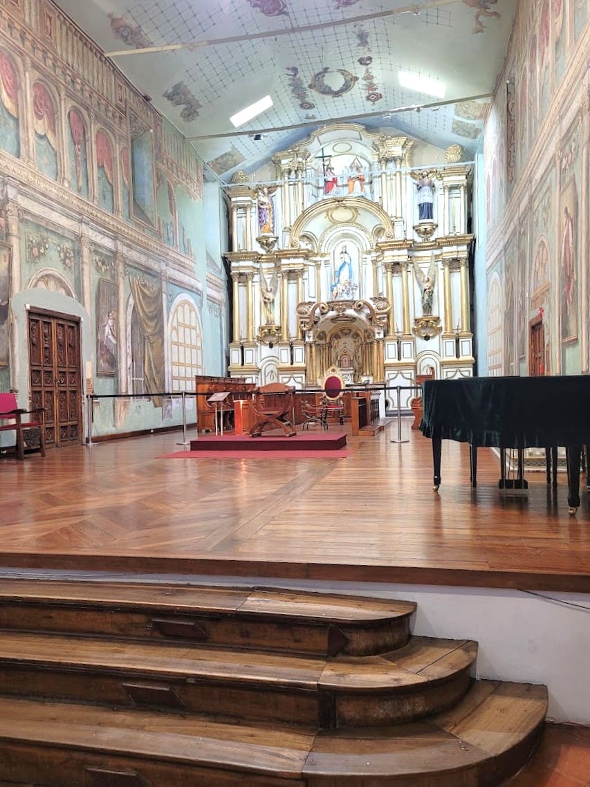 Old Cathedral of Cuenca, Cuenca, Ecuador Old Cathedral of Cuenca, Cuenca, Ecuador