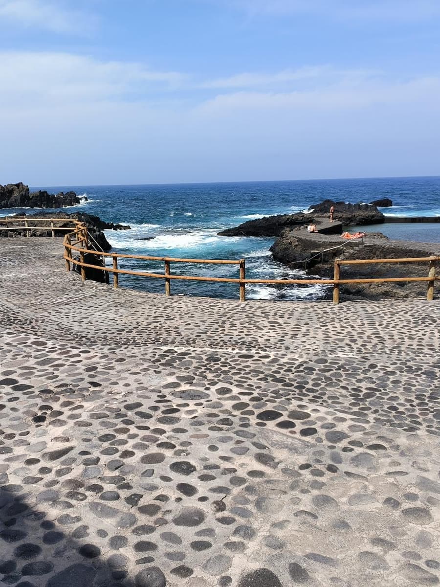 Pozo de Las Calcosas, El Hierro Pozo de Las Calcosas, El Hierro